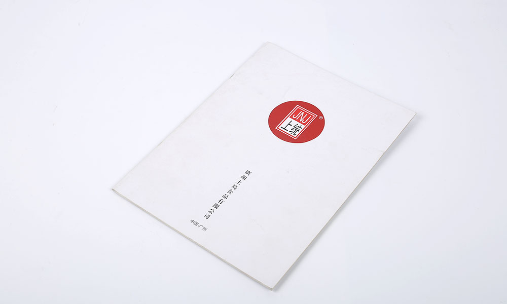 封面畫(huà)冊(cè)制作多大美觀？
